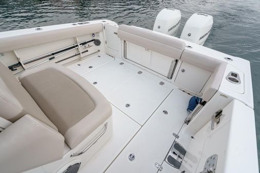 Boston Whaler 330 Outrage image