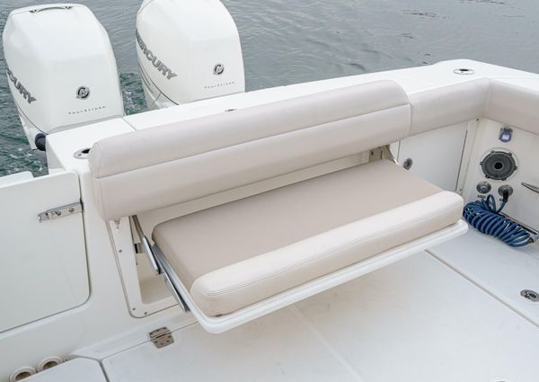 Boston Whaler 330 Outrage image