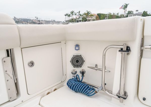 Boston Whaler 330 Outrage image