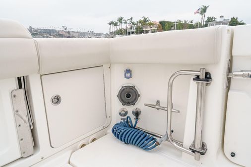 Boston Whaler 330 Outrage image