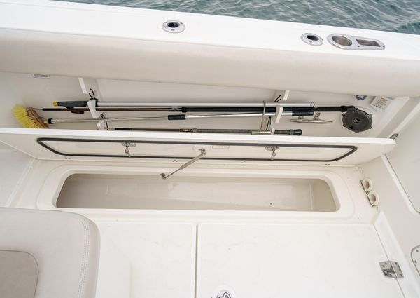 Boston Whaler 330 Outrage image