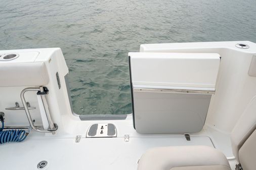 Boston Whaler 330 Outrage image