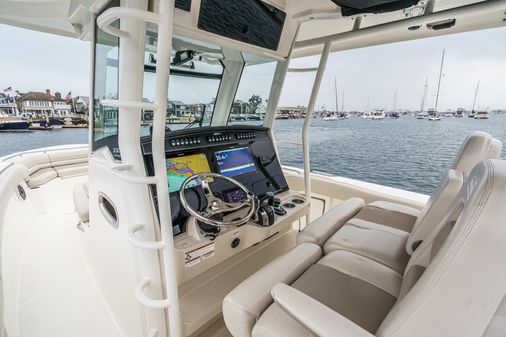 Boston Whaler 330 Outrage image