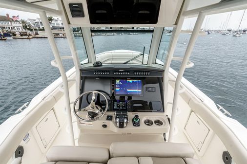 Boston Whaler 330 Outrage image