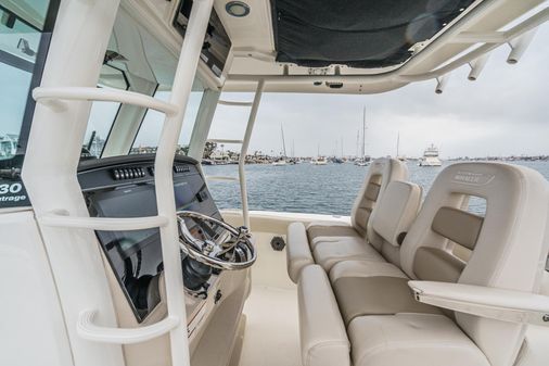 Boston Whaler 330 Outrage image