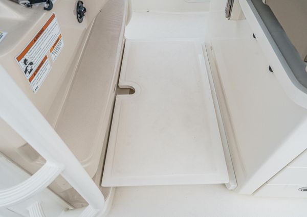 Boston Whaler 330 Outrage image