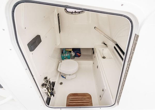 Boston Whaler 330 Outrage image