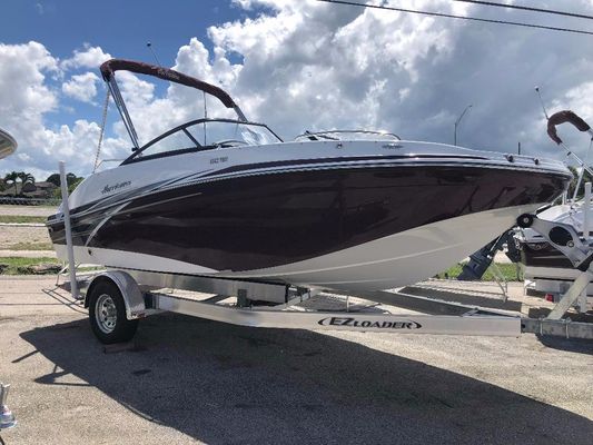Hurricane SunDeck 191 OB - main image