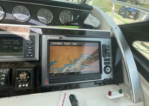 Sea Ray 450 Sundancer image