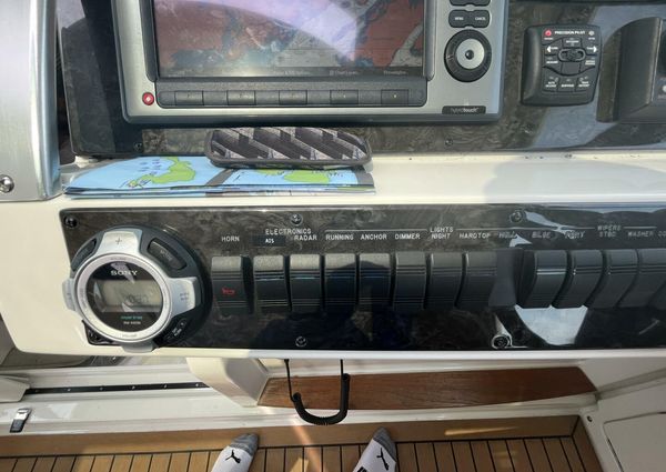 Sea Ray 450 Sundancer image