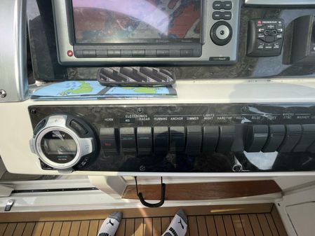 Sea Ray 450 Sundancer image