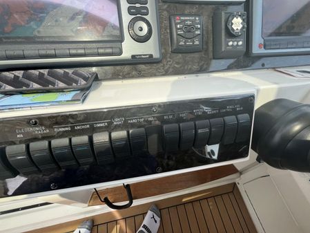 Sea Ray 450 Sundancer image