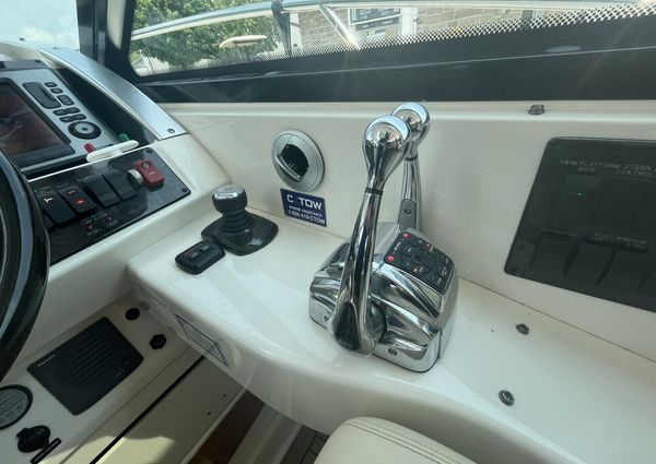 Sea Ray 450 Sundancer image