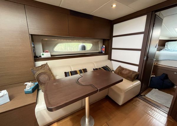 Sea Ray 450 Sundancer image