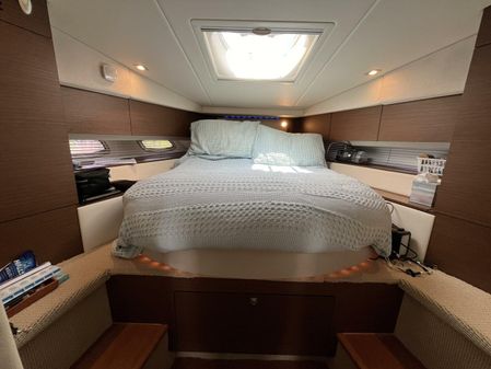 Sea Ray 450 Sundancer image