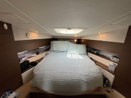 Sea Ray 450 Sundancer image