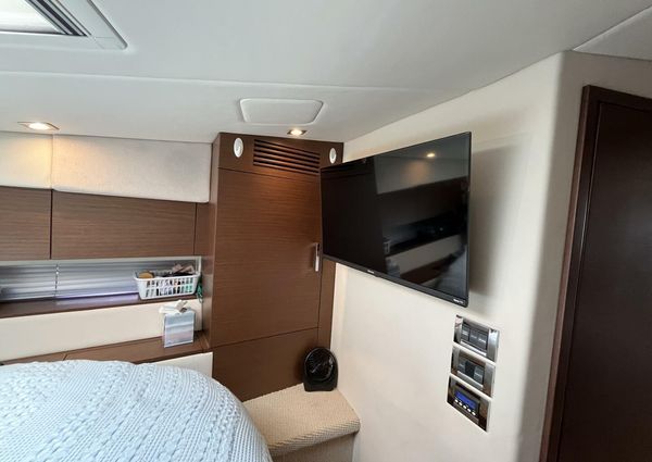 Sea Ray 450 Sundancer image