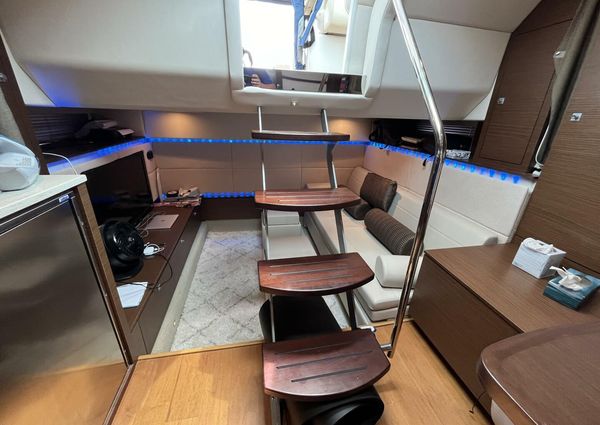 Sea Ray 450 Sundancer image