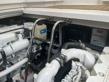 Sea Ray 450 Sundancer image