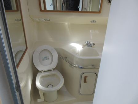 Sea Ray 400 Express Cruiser image