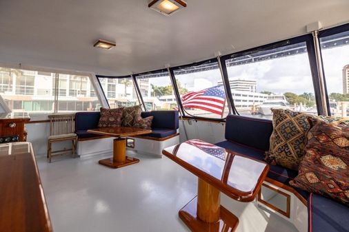 Hatteras Flybridge image