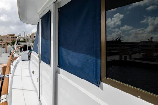 Hatteras Flybridge image