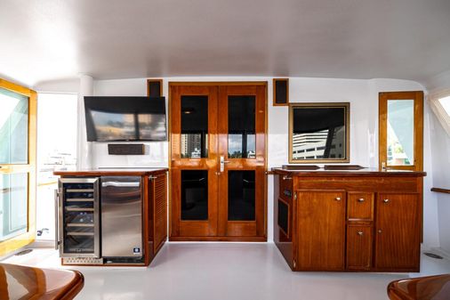 Hatteras Flybridge image