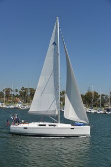 Hanse 385 image