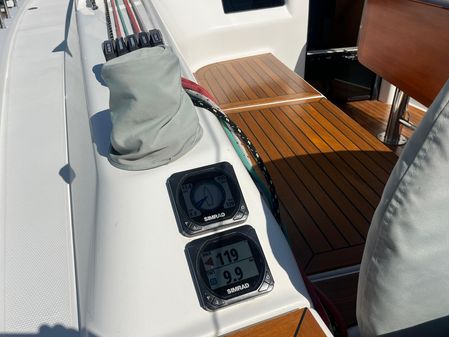 Hanse 385 image