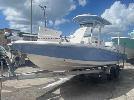 Robalo 246-CAYMAN image