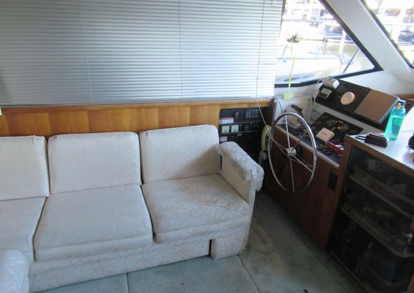 Carver 390-AFT-COCKPIT image