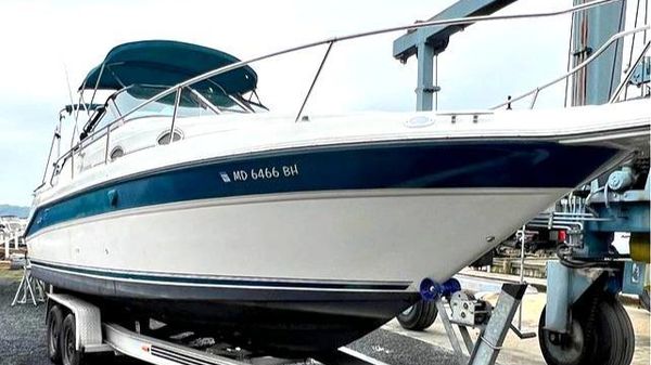 Sea Ray 270 Sundancer 