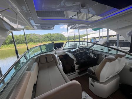 Sea Ray 350 Sundancer image