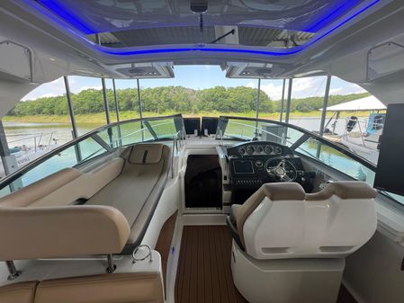 Sea Ray 350 Sundancer image