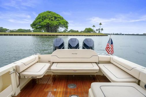 Chris-Craft Calypso 35 image