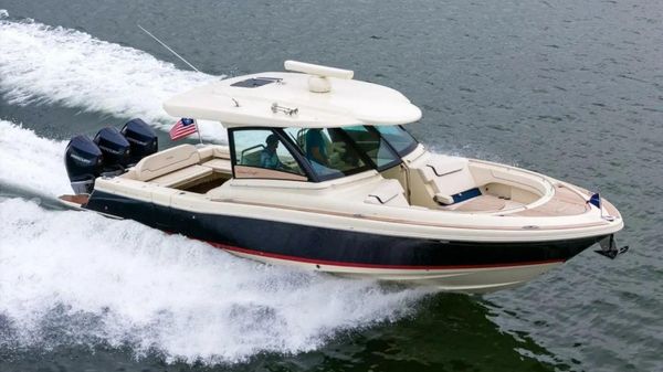 Chris-Craft Calypso 35