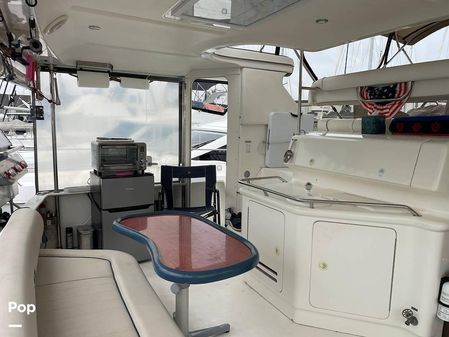 Sea Ray 370 Aft Cabin image