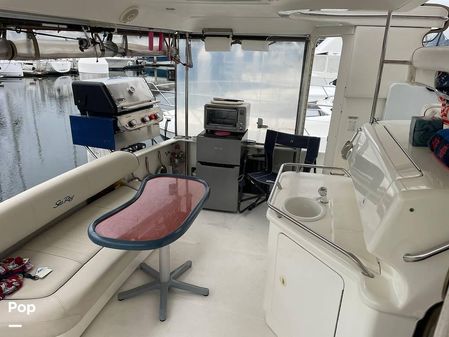 Sea Ray 370 Aft Cabin image