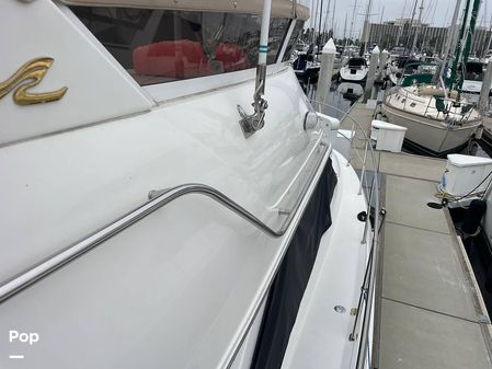 Sea Ray 370 Aft Cabin image