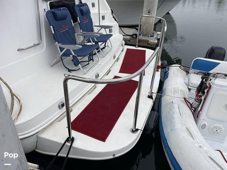 Sea Ray 370 Aft Cabin image