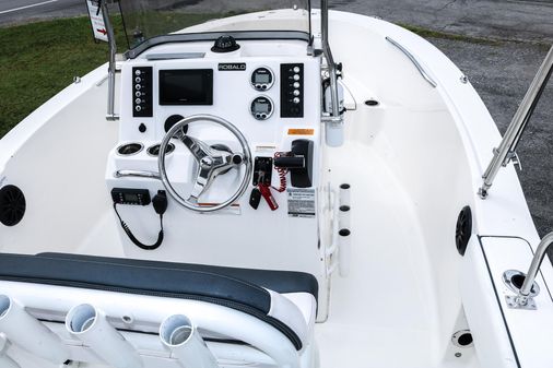 Robalo R180-CENTER-CONSOLE image