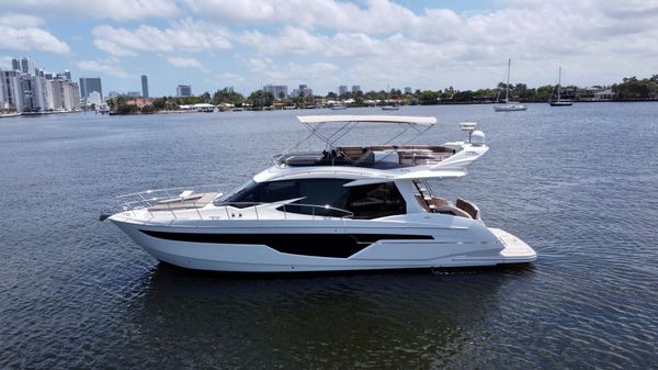 Galeon 500 Fly image