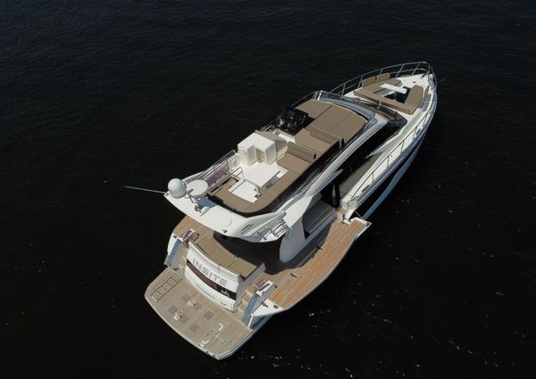 Galeon 500 Fly image