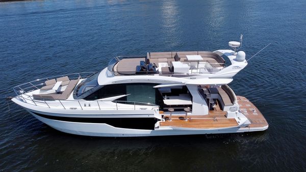 Galeon 500 Fly image