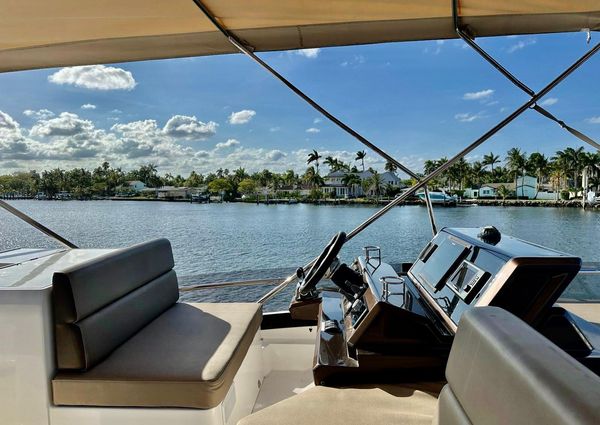 Galeon 500 Fly image