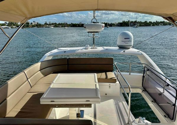 Galeon 500 Fly image