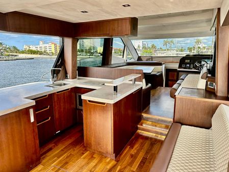 Galeon 500 Fly image