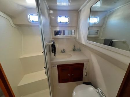 Cabo 35 Flybridge image