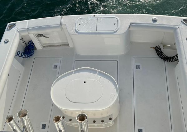 Cabo 35 Flybridge image