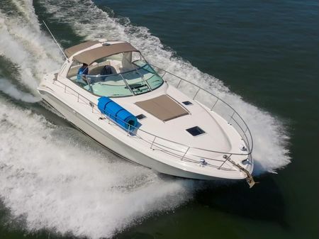 Sea Ray 410 Express Cruiser image